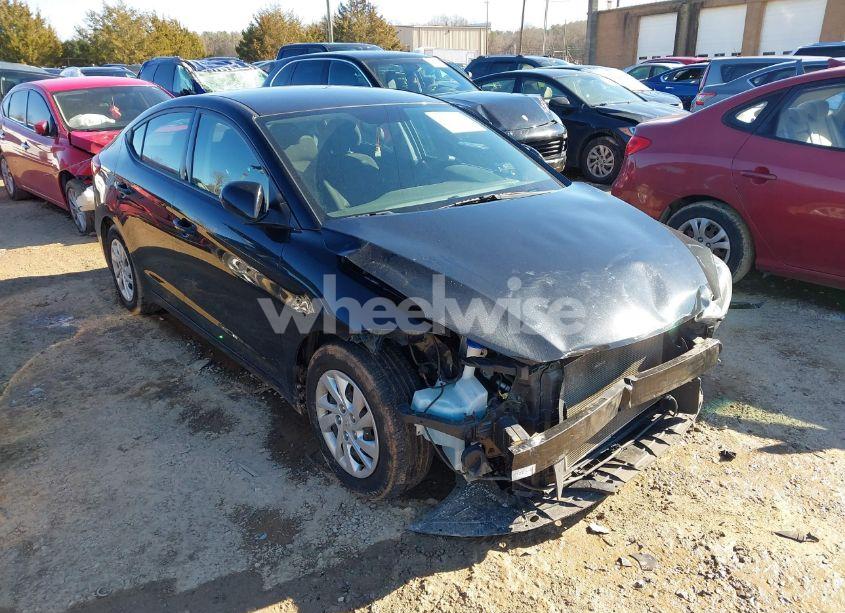 2018 Hyundai Elantra SE (VIN 5NPD74LFXJH354570) main photo