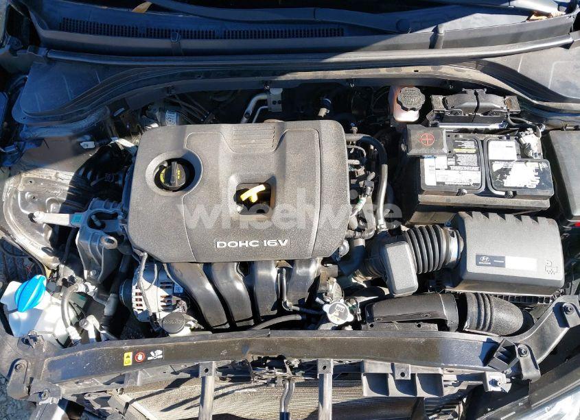 Photo 10 of 2018 Hyundai Elantra SE (VIN 5NPD74LFXJH354570)