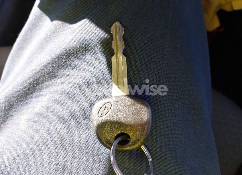 Photo 11 of 2018 Hyundai Elantra SE (VIN 5NPD74LFXJH354570)