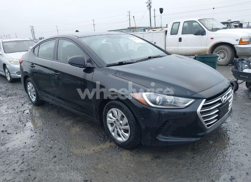 2018 Hyundai Elantra SE (VIN 5NPD74LFXJH355993) main photo
