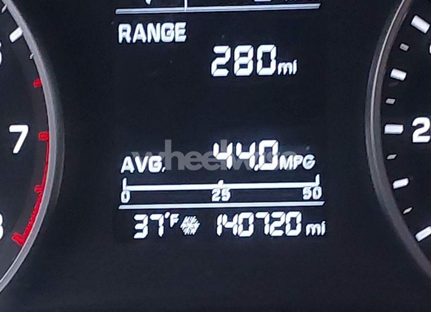 Photo 15 of 2018 Hyundai Elantra SE (VIN 5NPD74LFXJH355993)