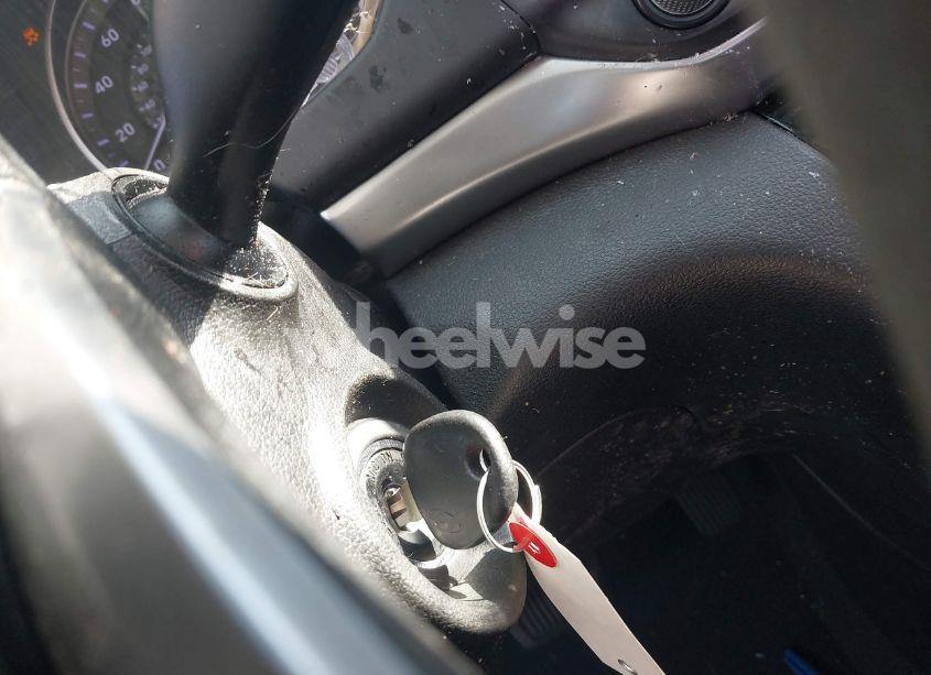 Photo 11 of 2019 Hyundai Elantra SE (VIN 5NPD74LFXKH433867)