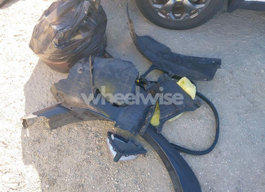 Photo 12 of 2019 Hyundai Elantra SE (VIN 5NPD74LFXKH433867)