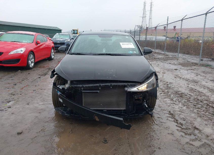 Photo 13 of 2019 Hyundai Elantra SE (VIN 5NPD74LFXKH441662)