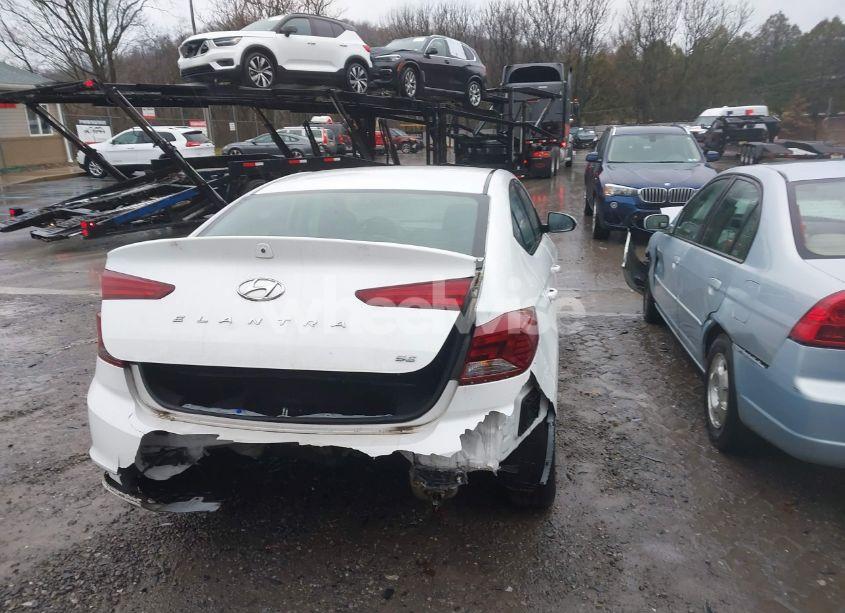 Photo 17 of 2019 Hyundai Elantra SE (VIN 5NPD74LFXKH445565)