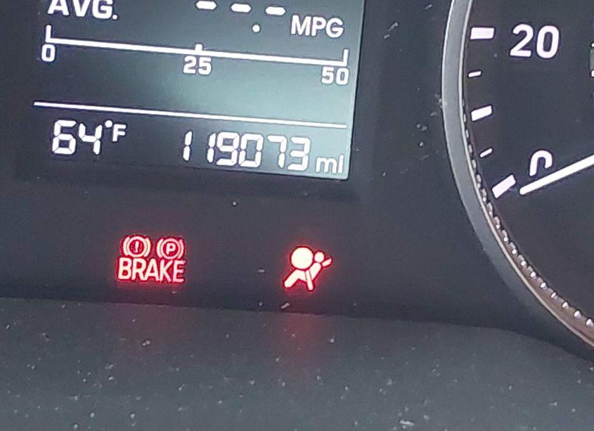 Photo 15 of 2019 Hyundai Elantra SE (VIN 5NPD74LFXKH465332)