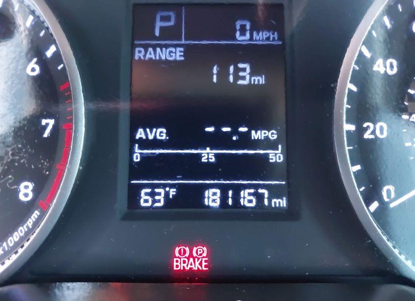 Photo 16 of 2019 Hyundai Elantra SE (VIN 5NPD74LFXKH472054)