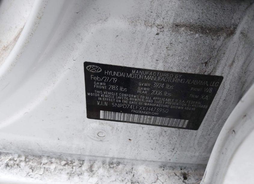 Photo 9 of 2019 Hyundai Elantra SE (VIN 5NPD74LFXKH473950)