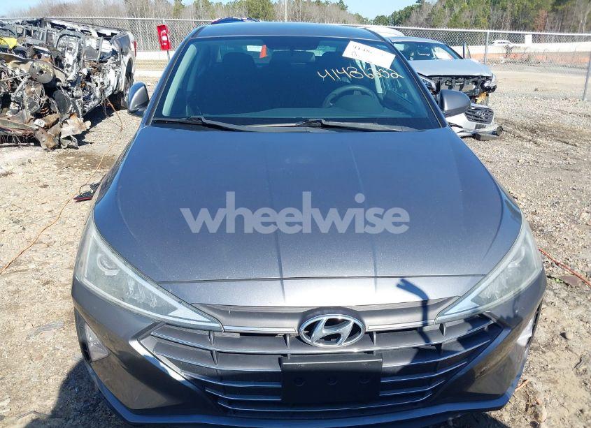 Photo 13 of 2019 Hyundai Elantra SE (VIN 5NPD74LFXKH495317)