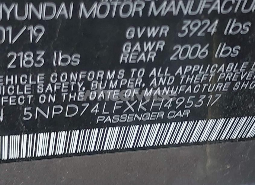 Photo 9 of 2019 Hyundai Elantra SE (VIN 5NPD74LFXKH495317)