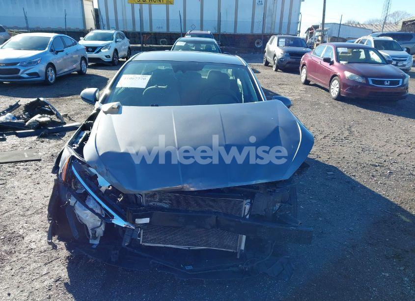 Photo 13 of 2020 Hyundai Elantra SE (VIN 5NPD74LFXLH501828)