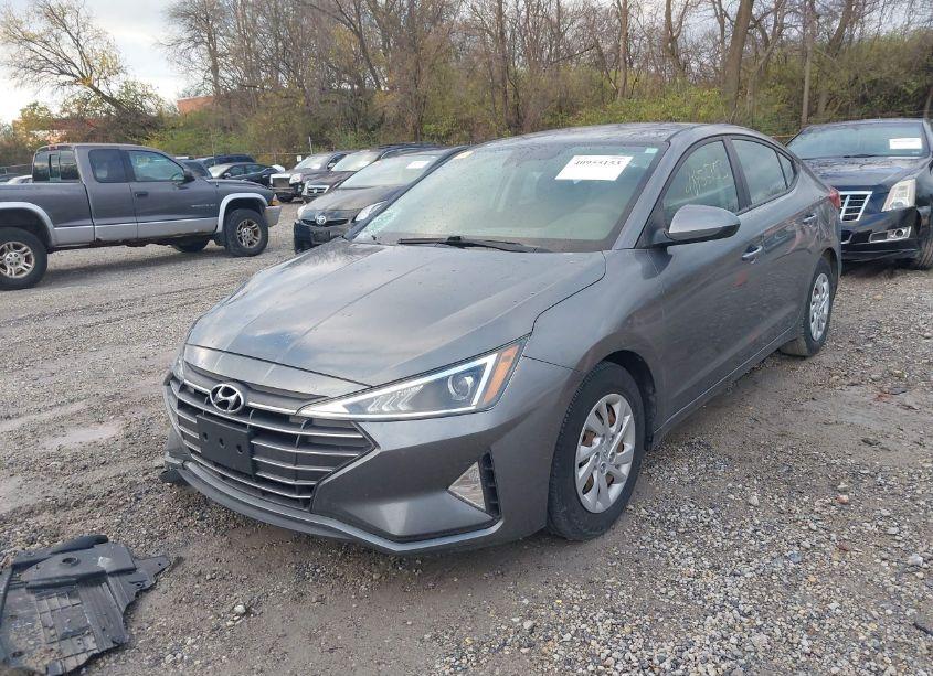 Photo 2 of 2020 Hyundai Elantra SE (VIN 5NPD74LFXLH510366)