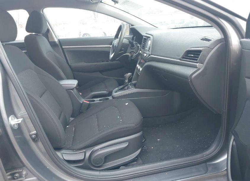 Photo 5 of 2020 Hyundai Elantra SE (VIN 5NPD74LFXLH510366)