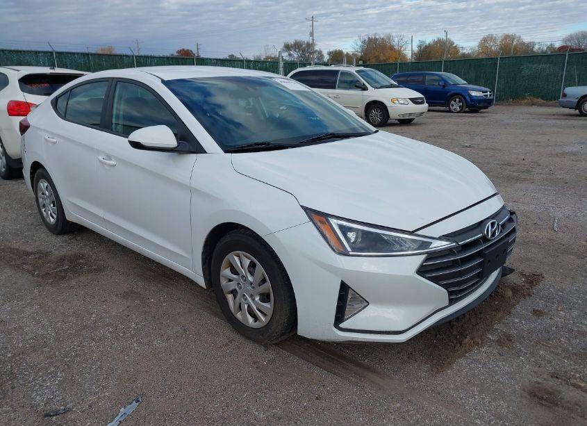 2020 Hyundai Elantra SE (VIN 5NPD74LFXLH543514) main photo