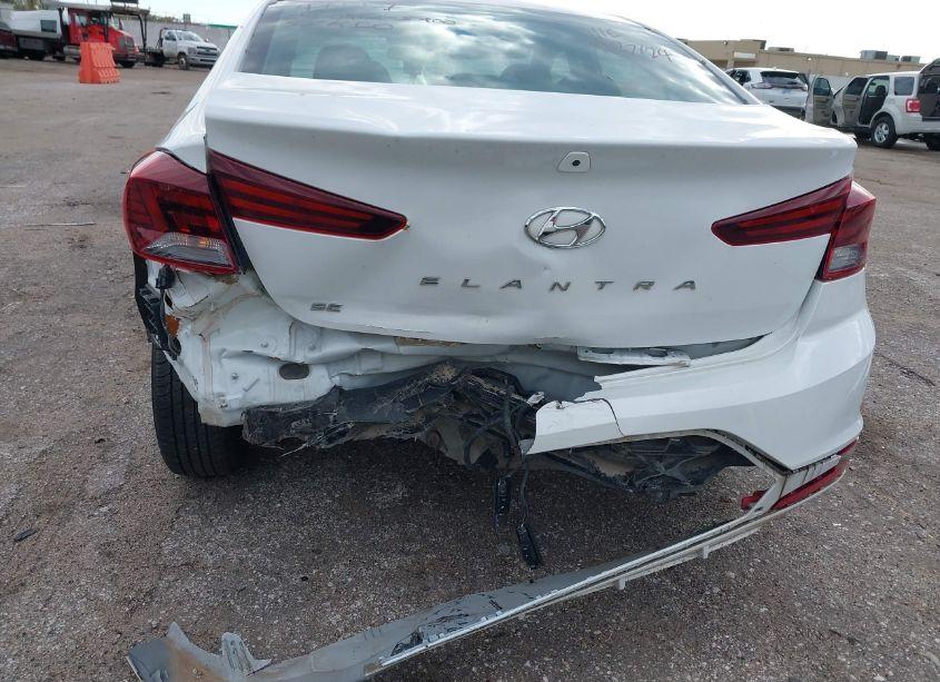 Photo 6 of 2020 Hyundai Elantra SE (VIN 5NPD74LFXLH543514)