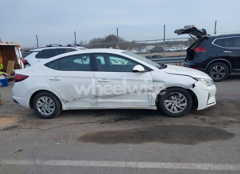 Photo 13 of 2020 Hyundai Elantra SE (VIN 5NPD74LFXLH584483)