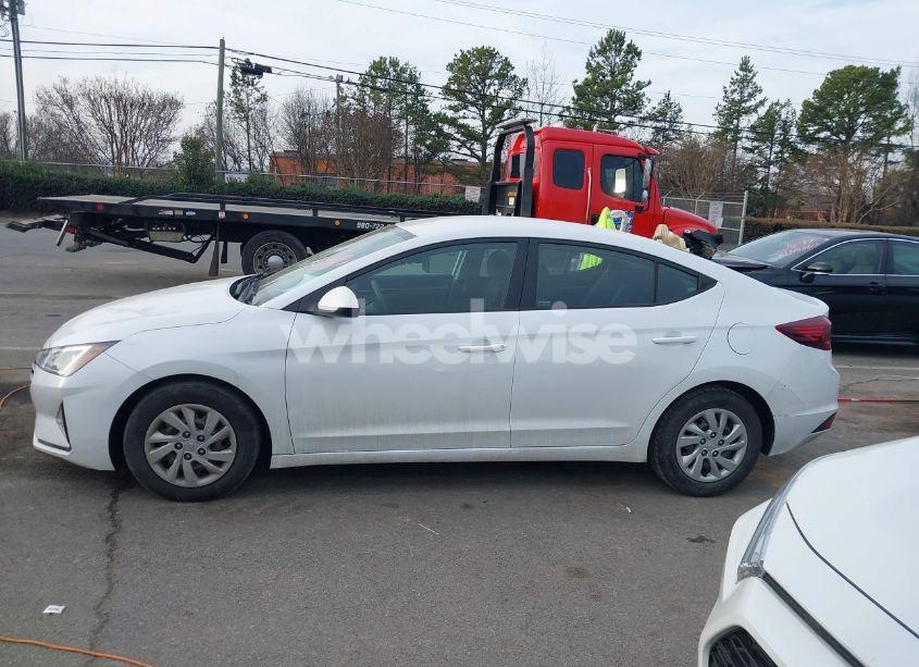 Photo 14 of 2020 Hyundai Elantra SE (VIN 5NPD74LFXLH584483)