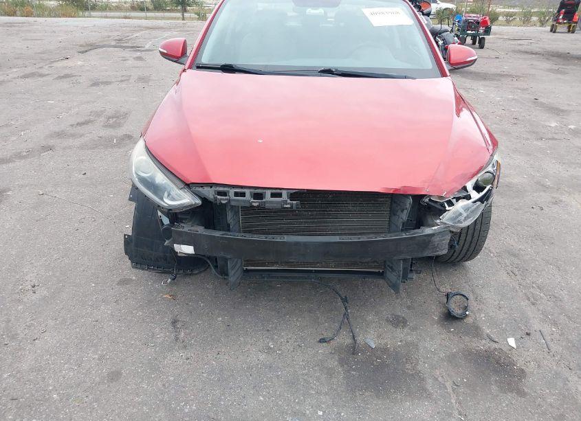 Photo 13 of 2017 Hyundai Elantra LIMITED (VIN 5NPD84LF0HH000564)