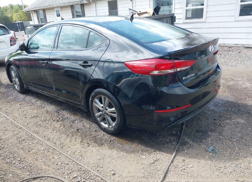 Photo 3 of 2017 Hyundai Elantra SE (VIN 5NPD84LF0HH000841)