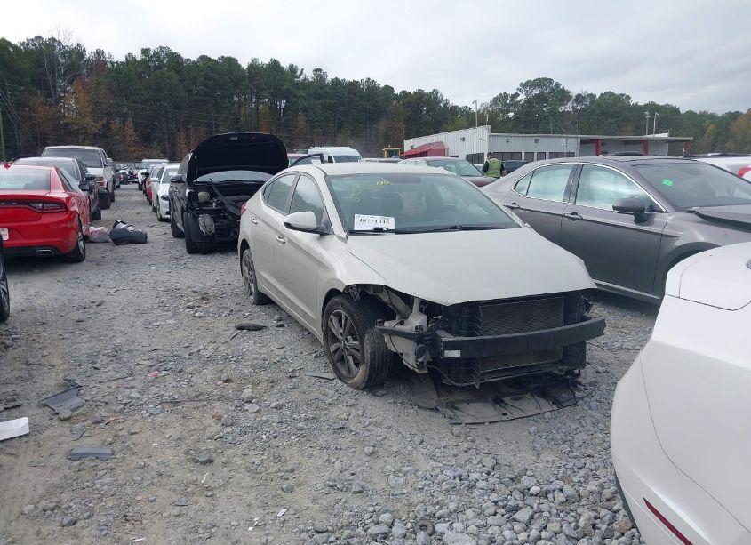 2017 Hyundai Elantra SE (VIN 5NPD84LF0HH000886) main photo