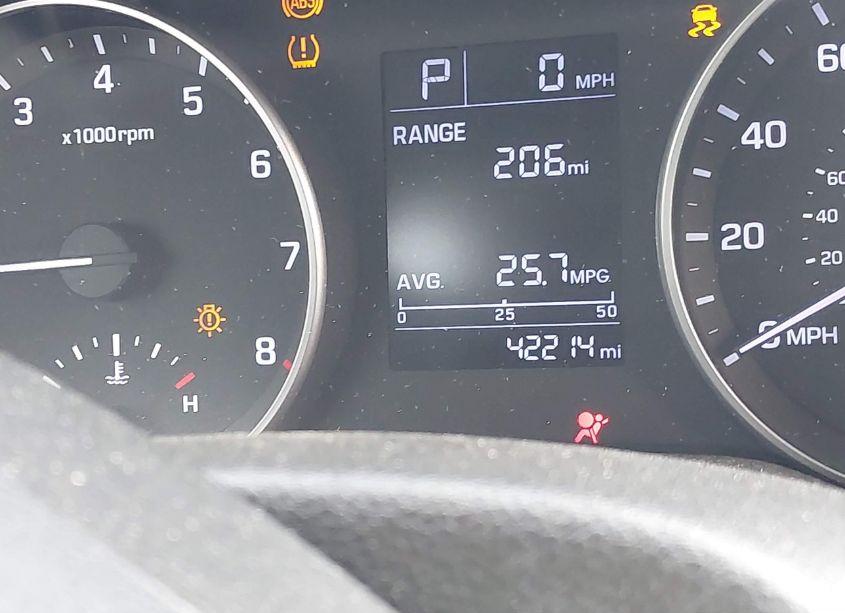 Photo 7 of 2017 Hyundai Elantra SE (VIN 5NPD84LF0HH000886)