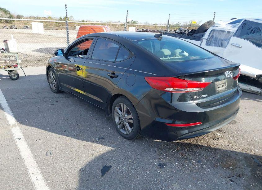 Photo 3 of 2017 Hyundai Elantra SE (VIN 5NPD84LF0HH005215)