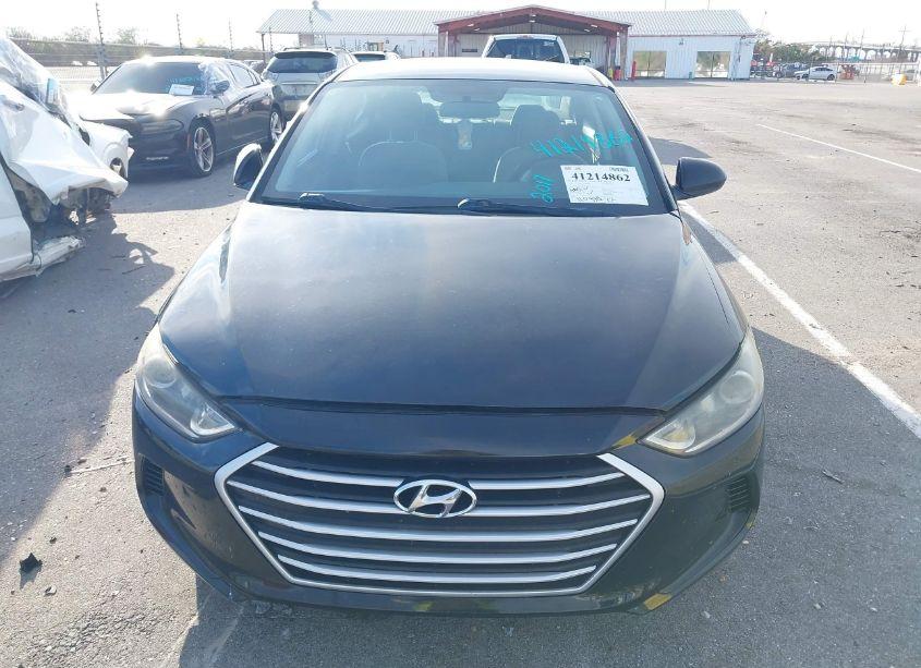 Photo 6 of 2017 Hyundai Elantra SE (VIN 5NPD84LF0HH005215)