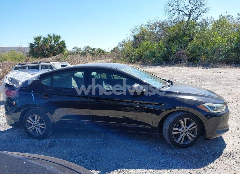 Photo 13 of 2017 Hyundai Elantra SE (VIN 5NPD84LF0HH008986)