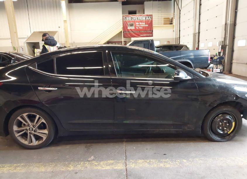 Photo 13 of 2017 Hyundai Elantra LIMITED (VIN 5NPD84LF0HH019910)