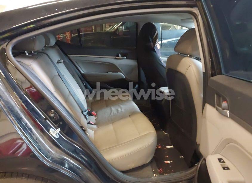 Photo 8 of 2017 Hyundai Elantra LIMITED (VIN 5NPD84LF0HH019910)