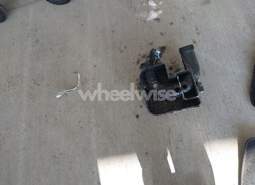 Photo 12 of 2017 Hyundai Elantra SE (VIN 5NPD84LF0HH025481)