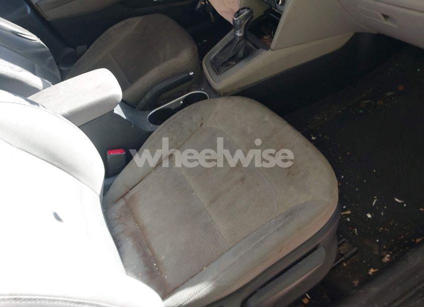 Photo 5 of 2017 Hyundai Elantra SE (VIN 5NPD84LF0HH025481)