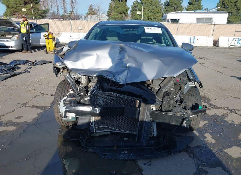 Photo 13 of 2017 Hyundai Elantra SE (VIN 5NPD84LF0HH047318)