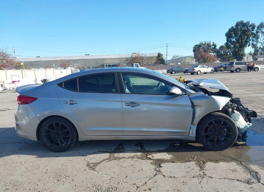 Photo 14 of 2017 Hyundai Elantra SE (VIN 5NPD84LF0HH047318)