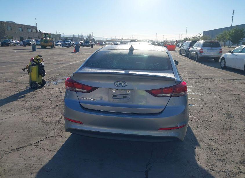 Photo 17 of 2017 Hyundai Elantra SE (VIN 5NPD84LF0HH047318)