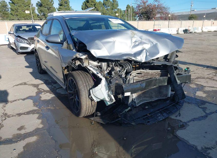 Photo 18 of 2017 Hyundai Elantra SE (VIN 5NPD84LF0HH047318)