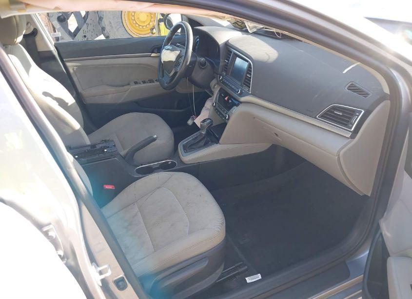 Photo 5 of 2017 Hyundai Elantra SE (VIN 5NPD84LF0HH047318)