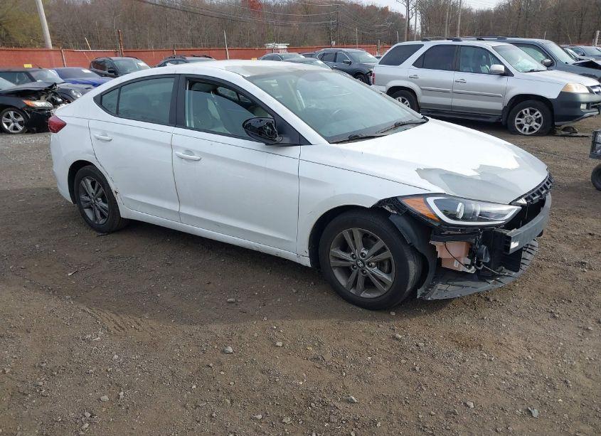 2017 Hyundai Elantra SE (VIN 5NPD84LF0HH052406) main photo