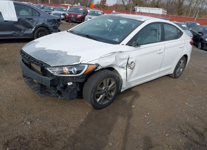 Photo 2 of 2017 Hyundai Elantra SE (VIN 5NPD84LF0HH052406)