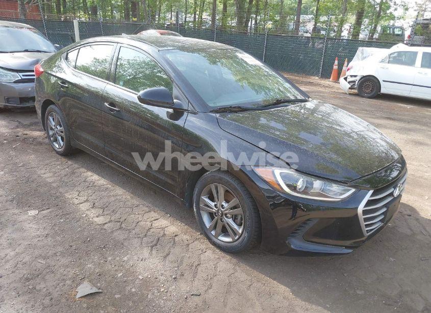 2017 Hyundai Elantra SE (VIN 5NPD84LF0HH061056) main photo