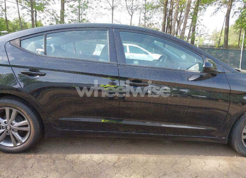 Photo 13 of 2017 Hyundai Elantra SE (VIN 5NPD84LF0HH061056)