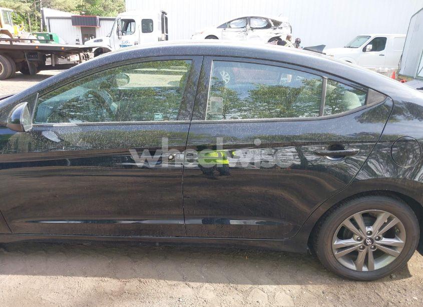 Photo 14 of 2017 Hyundai Elantra SE (VIN 5NPD84LF0HH061056)