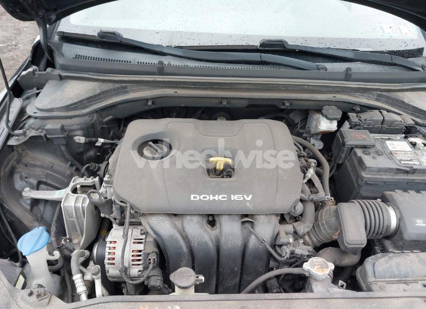 Photo 10 of 2017 Hyundai Elantra SE (VIN 5NPD84LF0HH063244)