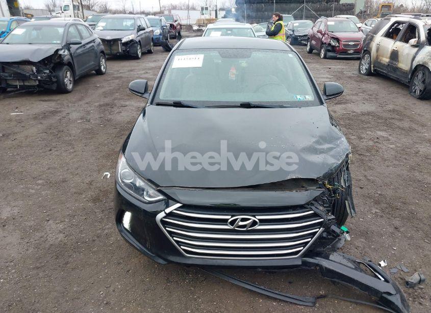 Photo 13 of 2017 Hyundai Elantra SE (VIN 5NPD84LF0HH063244)