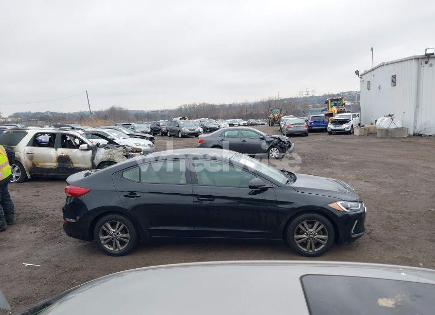 Photo 14 of 2017 Hyundai Elantra SE (VIN 5NPD84LF0HH063244)