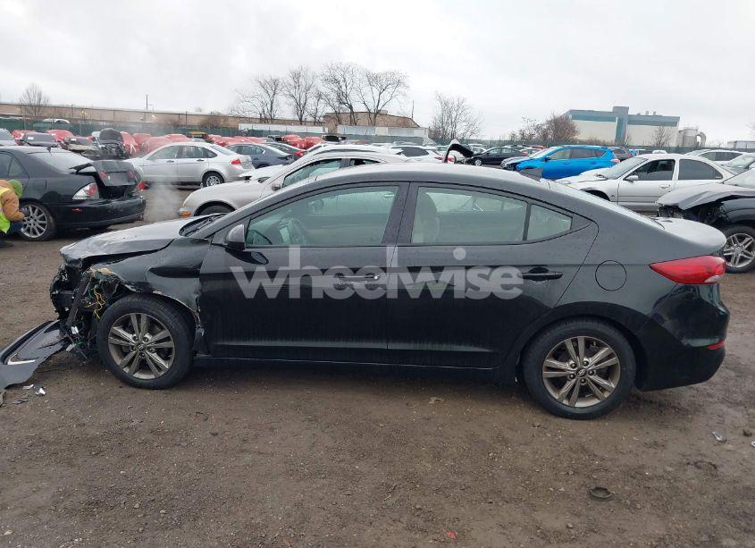 Photo 15 of 2017 Hyundai Elantra SE (VIN 5NPD84LF0HH063244)