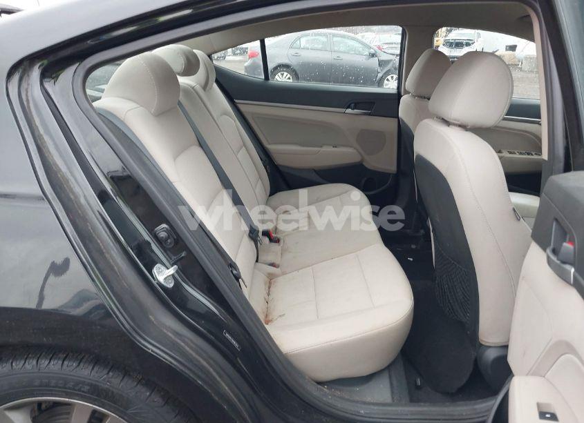 Photo 8 of 2017 Hyundai Elantra SE (VIN 5NPD84LF0HH063244)
