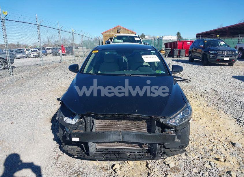 Photo 13 of 2017 Hyundai Elantra SE (VIN 5NPD84LF0HH064099)