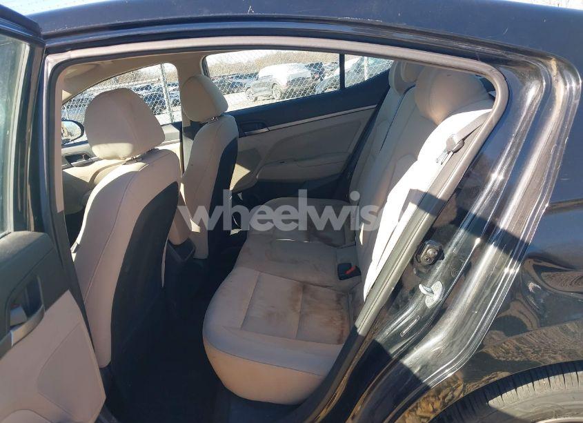 Photo 8 of 2017 Hyundai Elantra SE (VIN 5NPD84LF0HH064099)