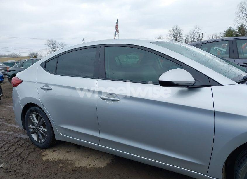 Photo 13 of 2017 Hyundai Elantra SE (VIN 5NPD84LF0HH068086)